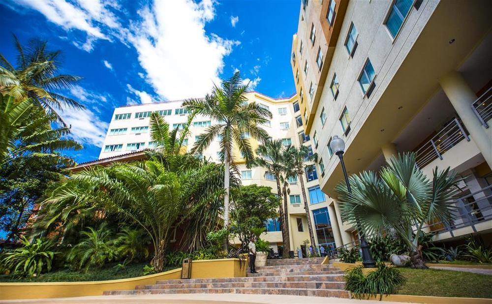 Hotel Royal Oasis Puerto Príncipe Exterior foto