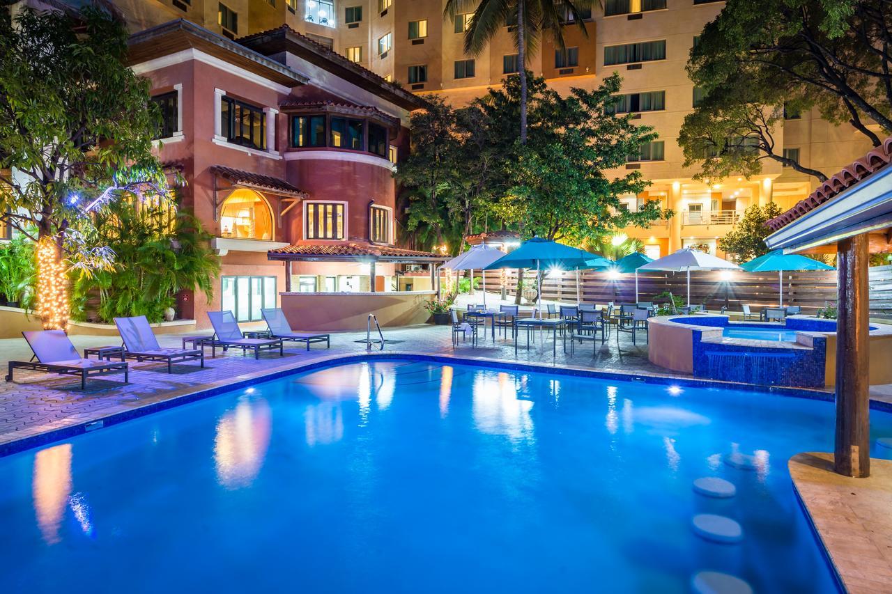 Hotel Royal Oasis Puerto Príncipe Exterior foto
