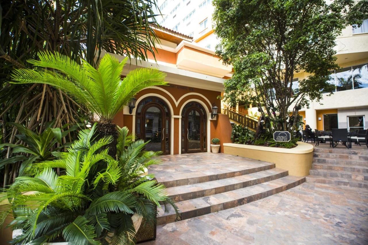 Hotel Royal Oasis Puerto Príncipe Exterior foto